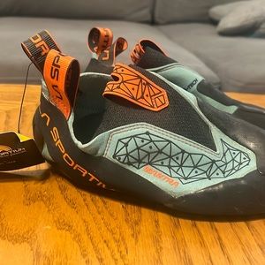 NWT LaSportiva Mantra climbing shoes